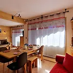 Madame Grand Maroly Courchevel
